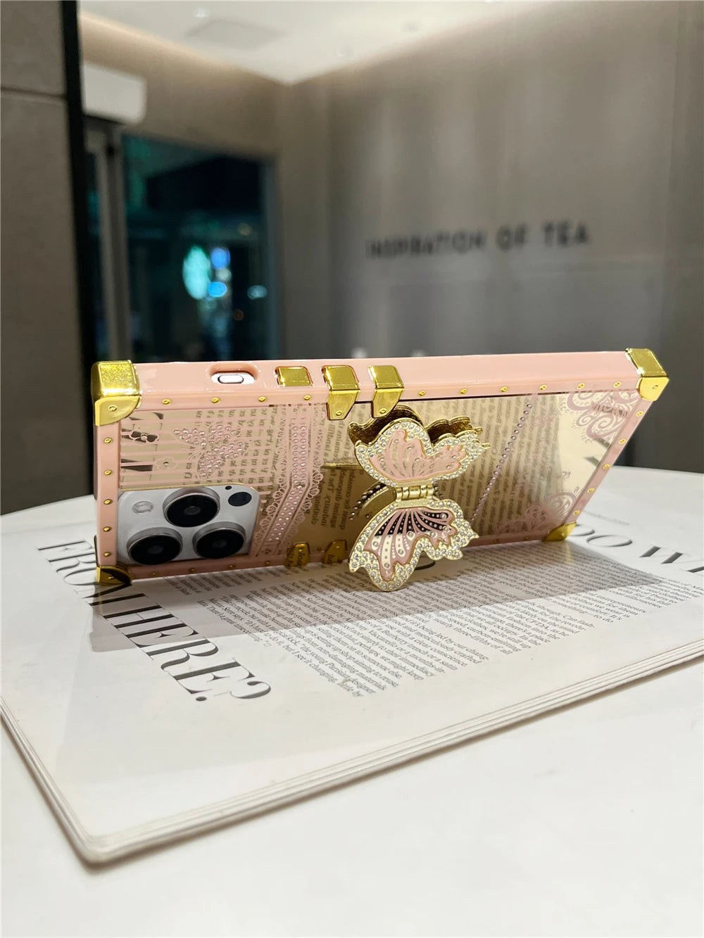 Butterfly Mirror Bracket Case
